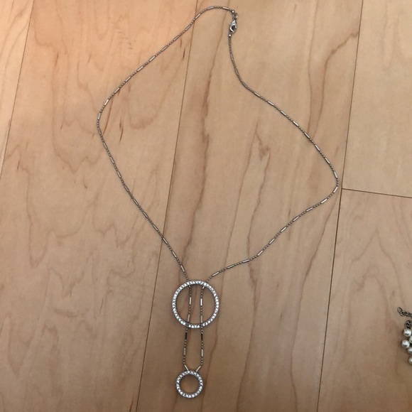 Silver Necklace with rhinestone design - Picture 4 of 4